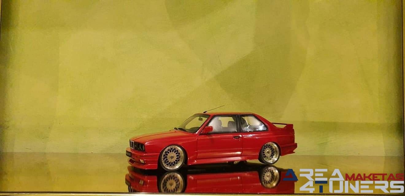 Reportaje maqueta Tuning Bmw M3 E30 Eme3Ever Imagen perteneciente al reportaje fotográfico de la revista Tuning de publicación diaria Area4tuners.es sobre una maqueta Tuning 1:18 Bmw M3 E30
