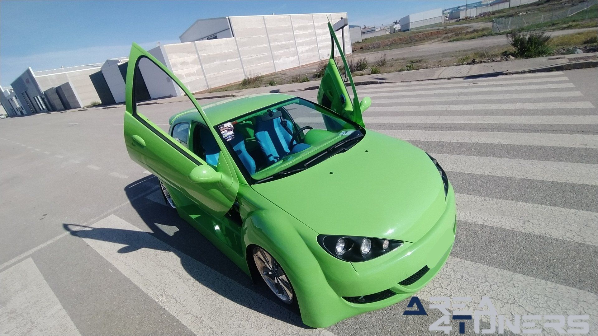 Imagen reportaje coche Tuning Peugeot 206 Mantis Imagen perteneciente al reportaje sobre coche Tuning, de la revista Area4tuners sobre un Peugeot 206