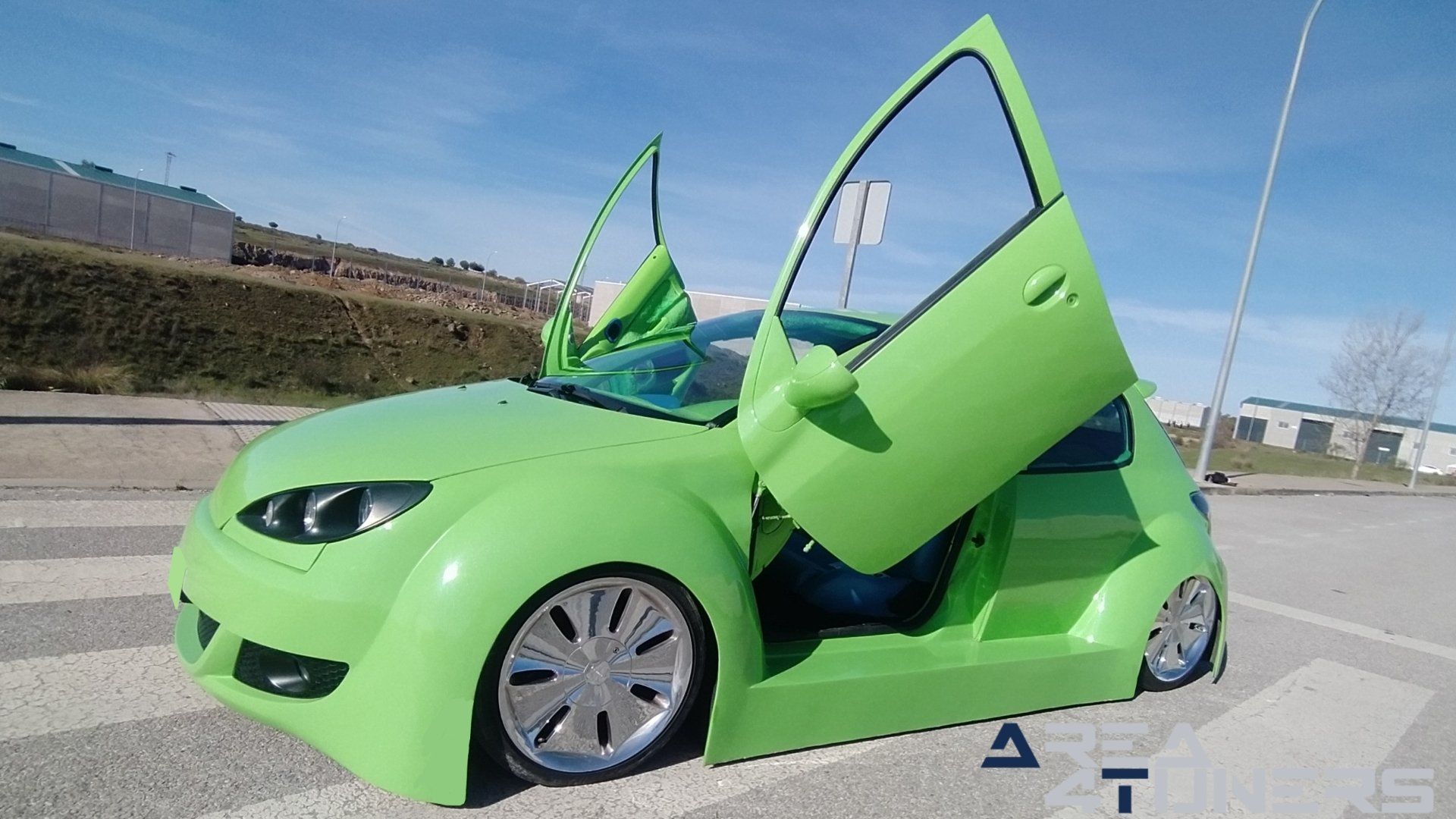 Imagen reportaje coche Tuning Peugeot 206 Mantis Imagen perteneciente al reportaje sobre coche Tuning, de la revista Area4tuners sobre un Peugeot 206
