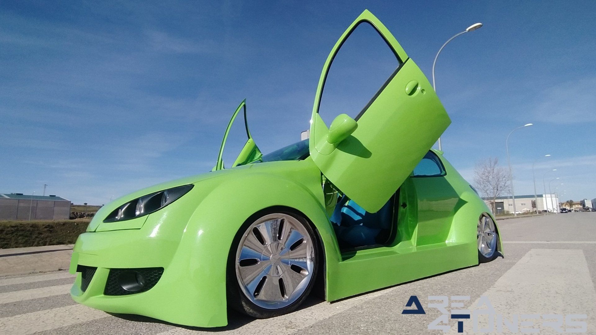 Imagen reportaje coche Tuning Peugeot 206 Mantis Imagen perteneciente al reportaje sobre coche Tuning, de la revista Area4tuners sobre un Peugeot 206