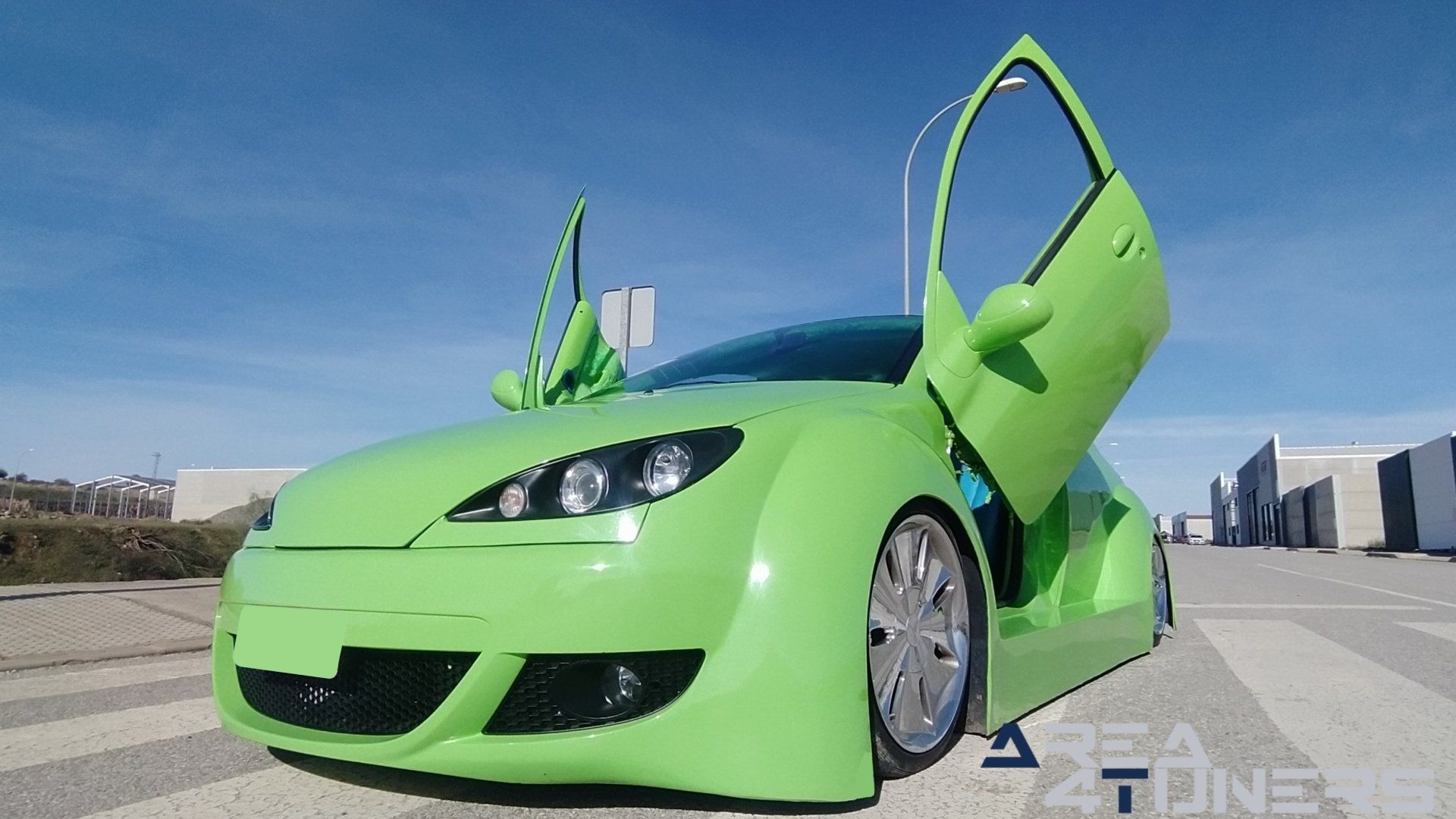 Imagen reportaje coche Tuning Peugeot 206 Mantis Imagen perteneciente al reportaje sobre coche Tuning, de la revista Area4tuners sobre un Peugeot 206