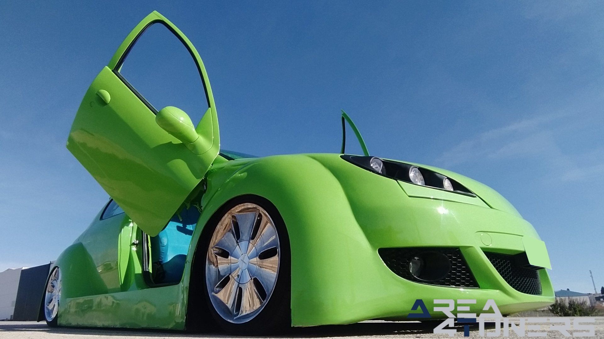 Imagen reportaje coche Tuning Peugeot 206 Mantis Imagen perteneciente al reportaje sobre coche Tuning, de la revista Area4tuners sobre un Peugeot 206