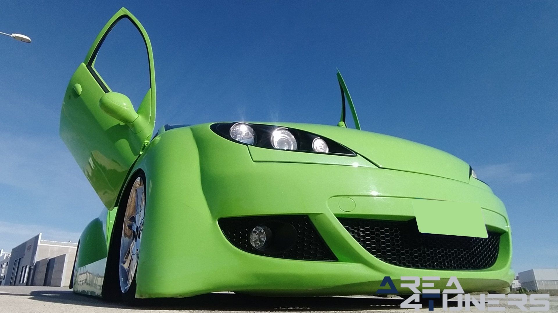 Imagen reportaje coche Tuning Peugeot 206 Mantis Imagen perteneciente al reportaje sobre coche Tuning, de la revista Area4tuners sobre un Peugeot 206