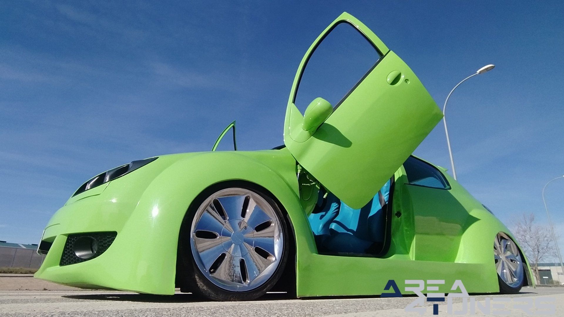 Imagen reportaje coche Tuning Peugeot 206 Mantis Imagen perteneciente al reportaje sobre coche Tuning, de la revista Area4tuners sobre un Peugeot 206