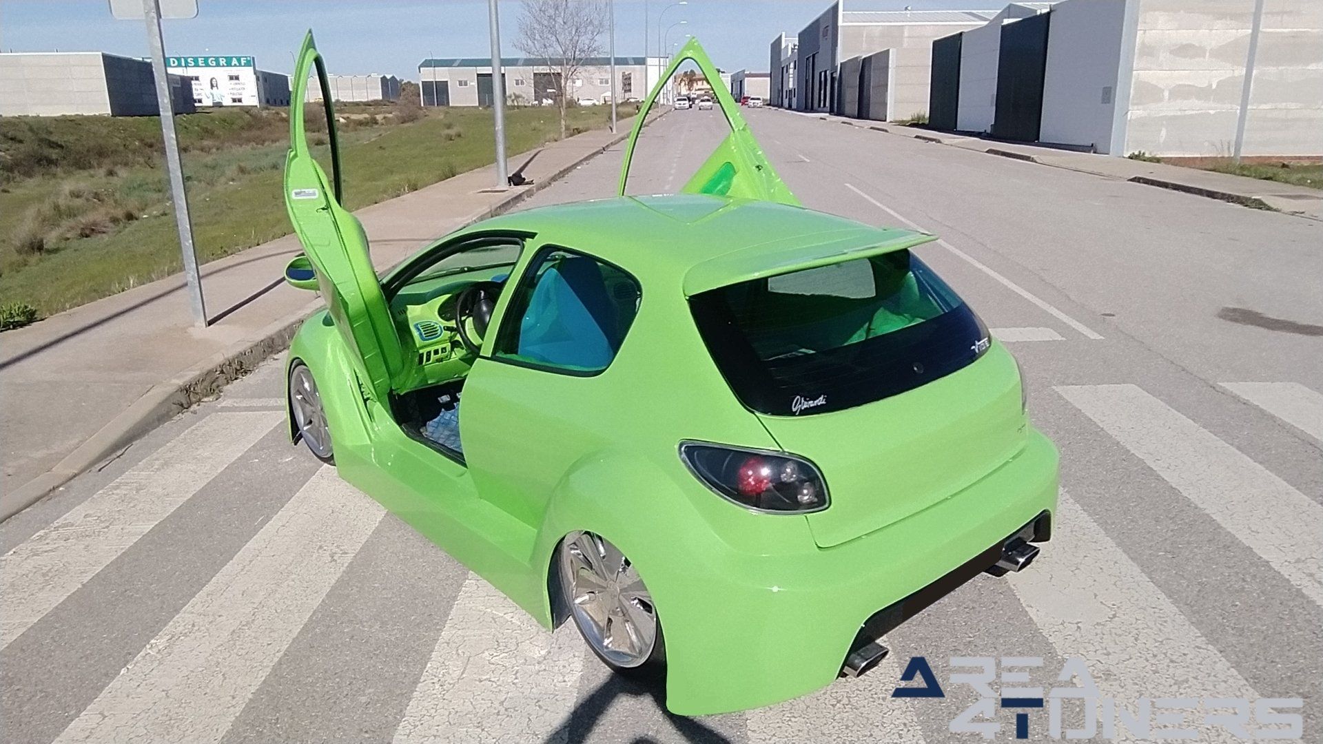 Imagen reportaje coche Tuning Peugeot 206 Mantis Imagen perteneciente al reportaje sobre coche Tuning, de la revista Area4tuners sobre un Peugeot 206