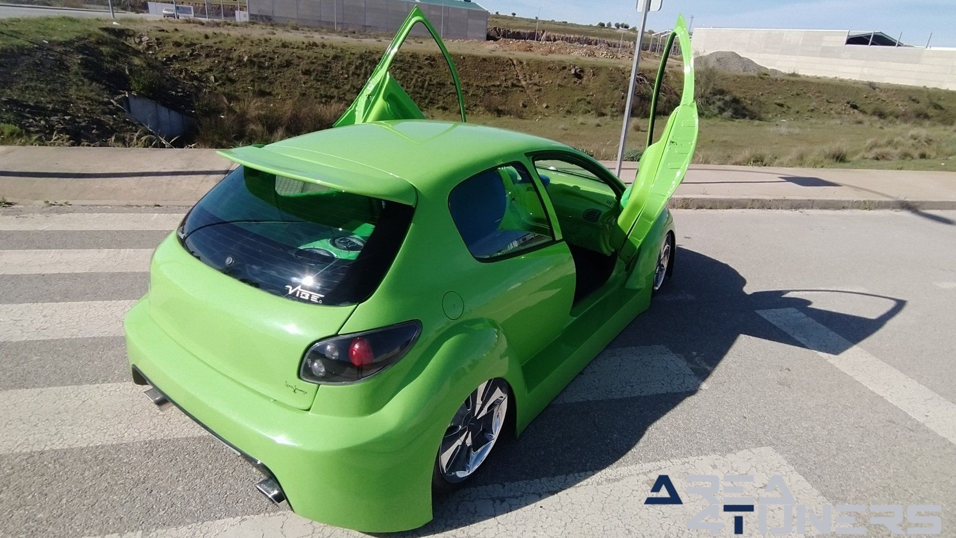 Imagen reportaje coche Tuning Peugeot 206 Mantis Imagen perteneciente al reportaje sobre coche Tuning, de la revista Area4tuners sobre un Peugeot 206