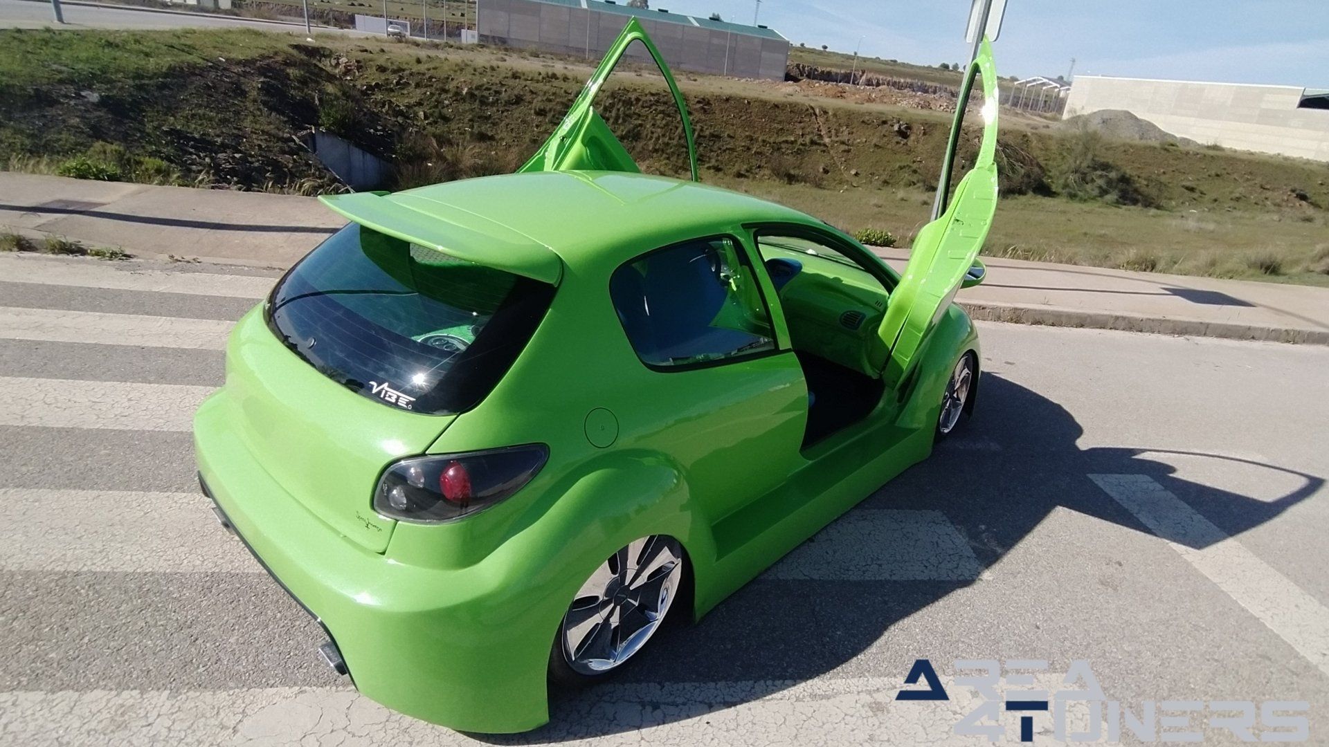 Imagen reportaje coche Tuning Peugeot 206 Mantis Imagen perteneciente al reportaje sobre coche Tuning, de la revista Area4tuners sobre un Peugeot 206