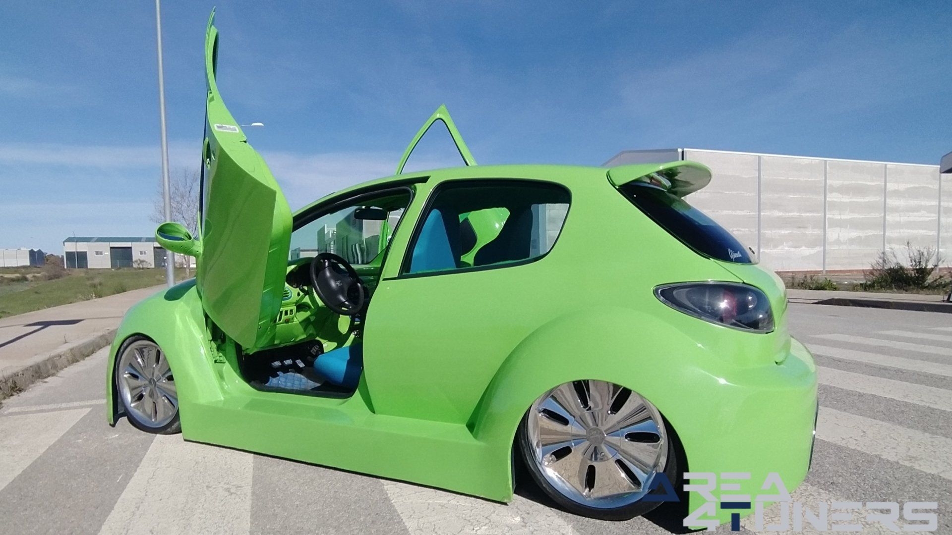 Imagen reportaje coche Tuning Peugeot 206 Mantis Imagen perteneciente al reportaje sobre coche Tuning, de la revista Area4tuners sobre un Peugeot 206