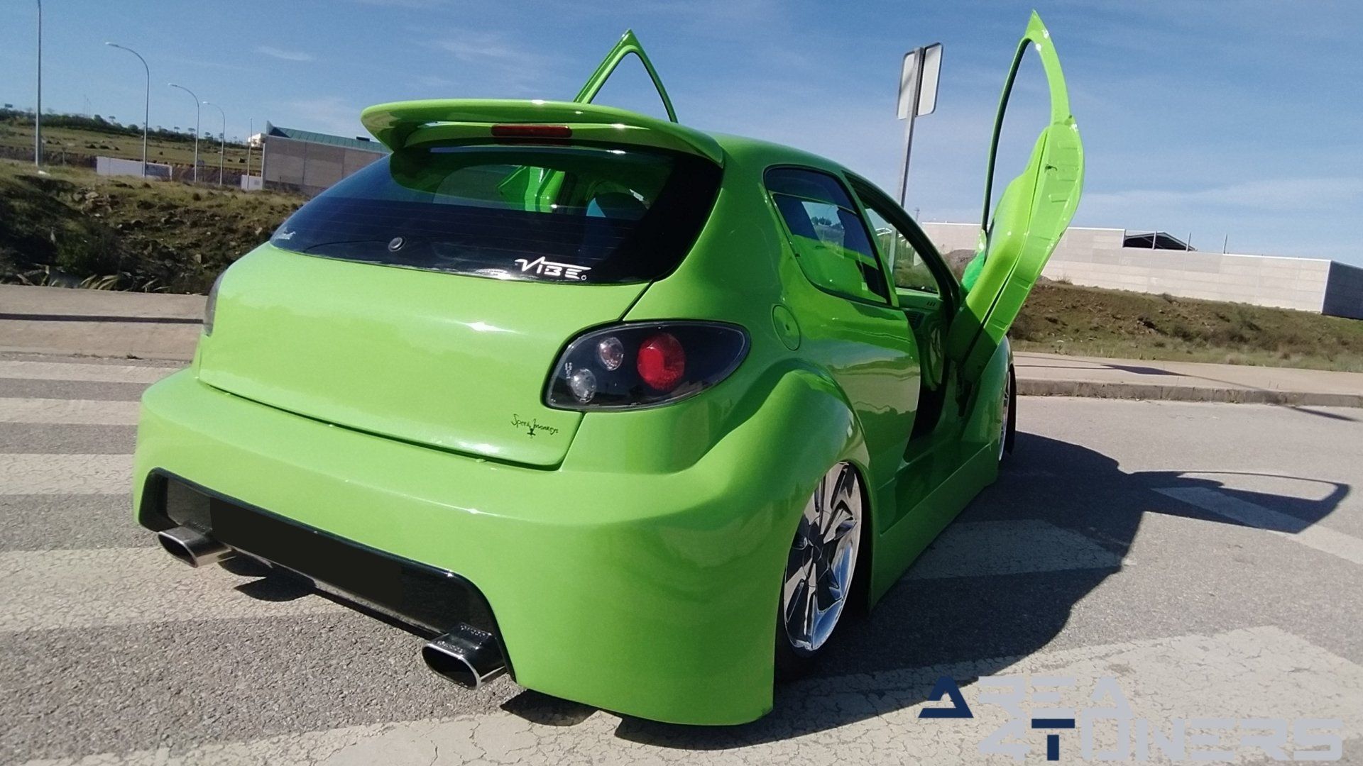 Imagen reportaje coche Tuning Peugeot 206 Mantis Imagen perteneciente al reportaje sobre coche Tuning, de la revista Area4tuners sobre un Peugeot 206
