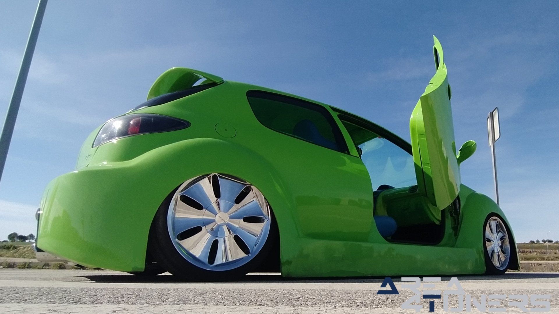 Imagen reportaje coche Tuning Peugeot 206 Mantis Imagen perteneciente al reportaje sobre coche Tuning, de la revista Area4tuners sobre un Peugeot 206