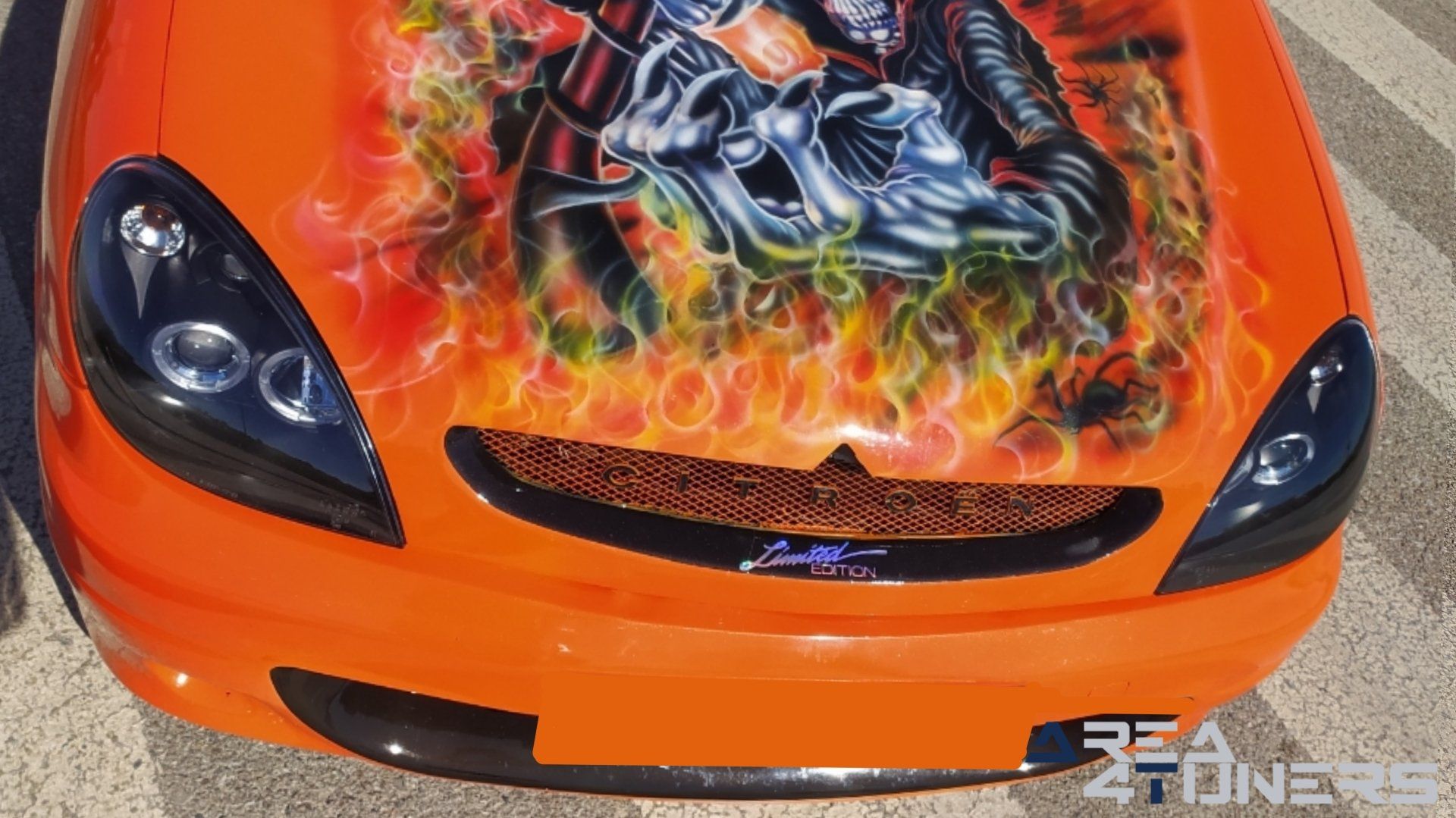 Imagen reportaje coche Tuning Citroën Xsara La Naranja Calavera DJ Imagen perteneciente al reportaje sobre coche Tuning, de la revista Area4tuners sobre un Citroën Xsara