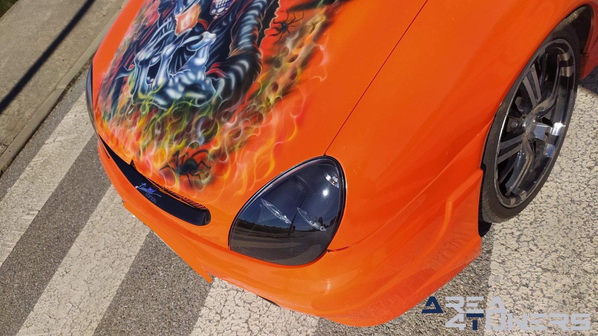 Imagen reportaje coche Tuning Citroën Xsara La Naranja Calavera DJ Imagen perteneciente al reportaje sobre coche Tuning, de la revista Area4tuners sobre un Citroën Xsara