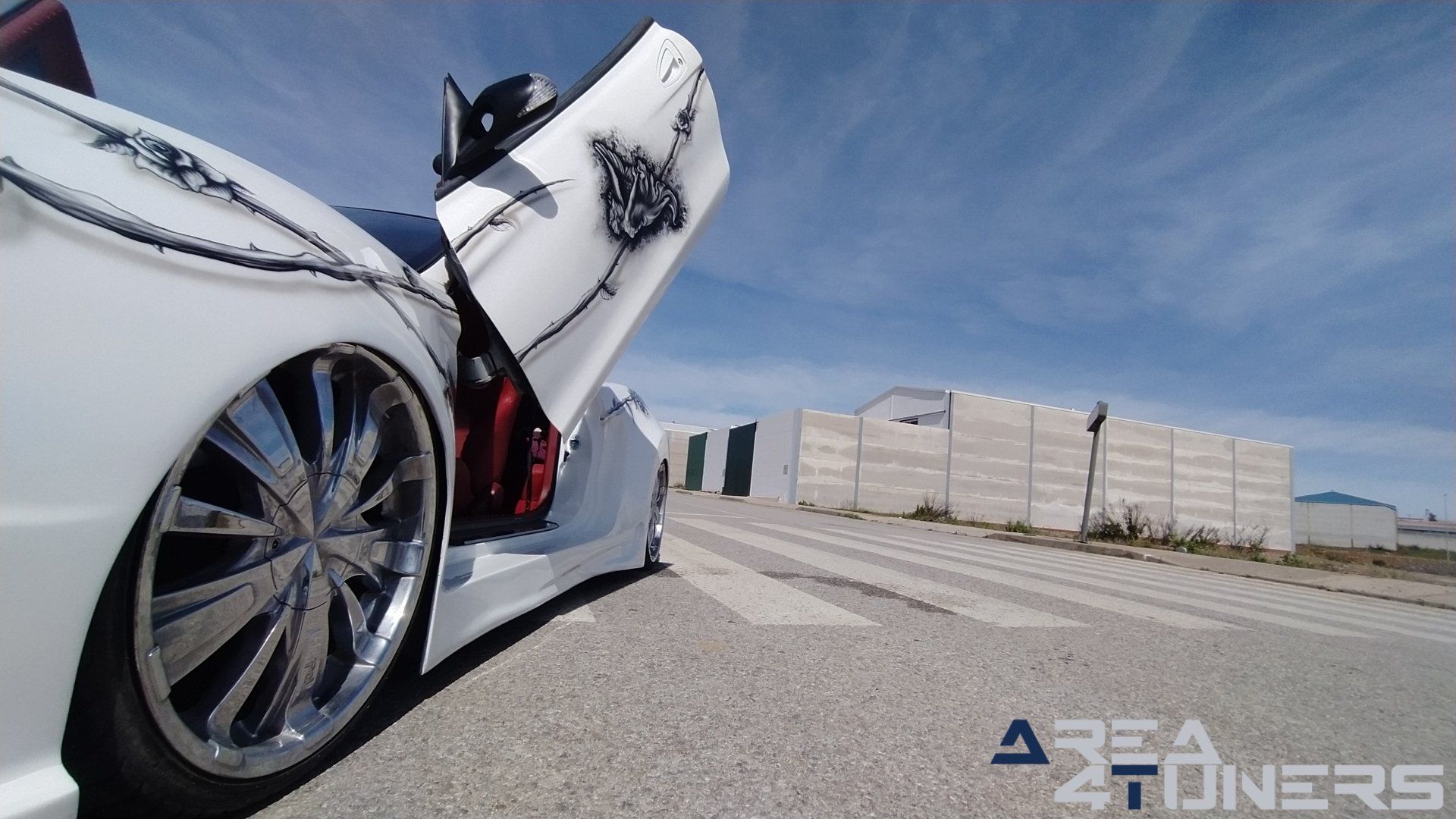 Imagen reportaje coche Tuning Hyundai Coupé White Rose Imagen perteneciente al reportaje sobre coche Tuning, de la revista Area4tuners sobre un Hyundai Coupé