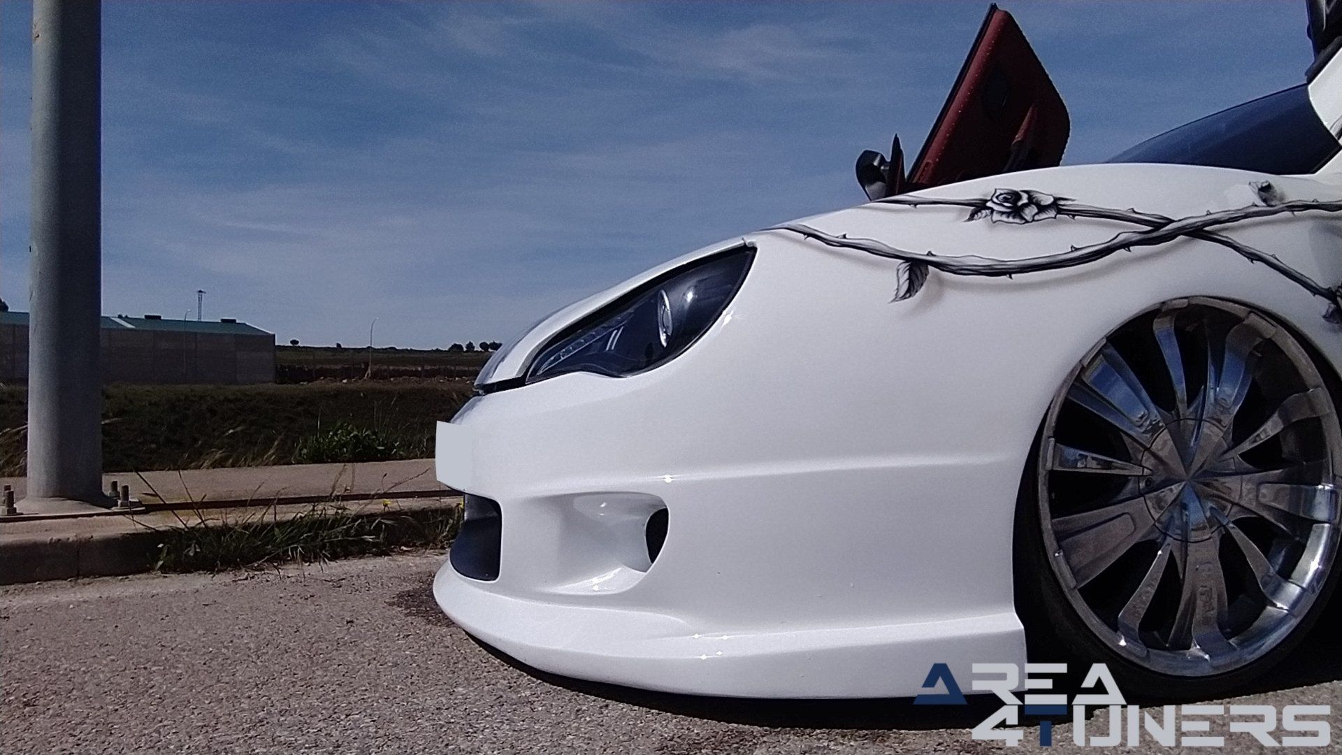 Imagen reportaje coche Tuning Hyundai Coupé White Rose Imagen perteneciente al reportaje sobre coche Tuning, de la revista Area4tuners sobre un Hyundai Coupé