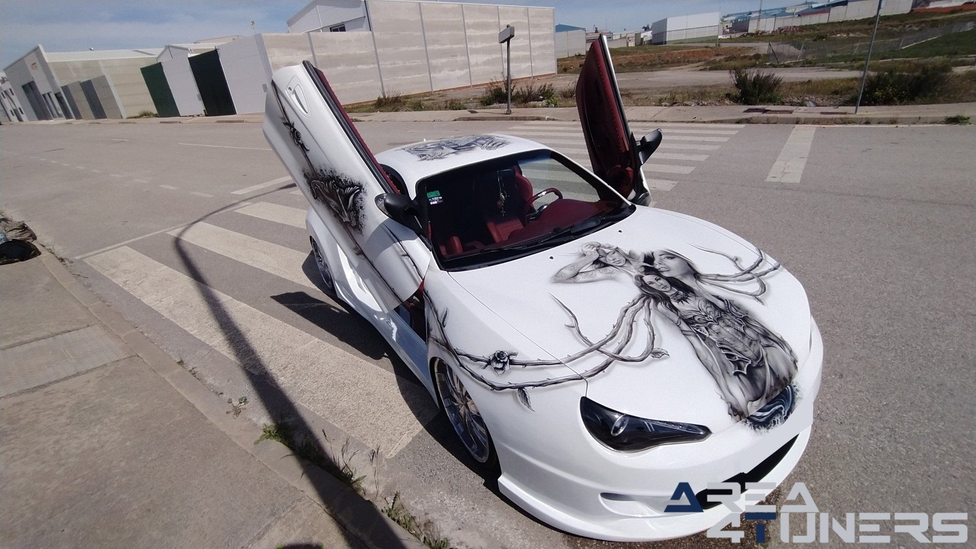 Imagen reportaje coche Tuning Hyundai Coupé White Rose Imagen perteneciente al reportaje sobre coche Tuning, de la revista Area4tuners sobre un Hyundai Coupé