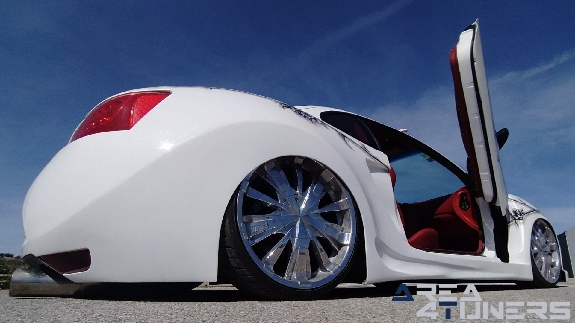 Imagen reportaje coche Tuning Hyundai Coupé White Rose Imagen perteneciente al reportaje de coche Tuning, de la revista Area4tuners sobre un Hyundai Coupé