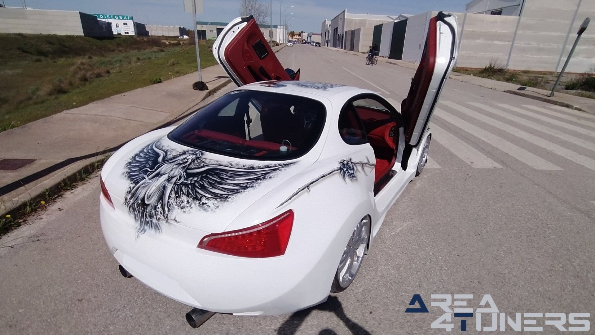 Imagen reportaje coche Tuning Hyundai Coupé White Rose Imagen perteneciente al reportaje sobre coche Tuning, de la revista Area4tuners sobre un Hyundai Coupé