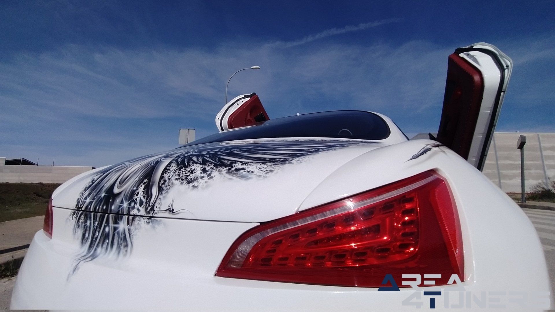 Imagen reportaje coche Tuning Hyundai Coupé White Rose Imagen perteneciente al reportaje sobre coche Tuning, de la revista Area4tuners sobre un Hyundai Coupé