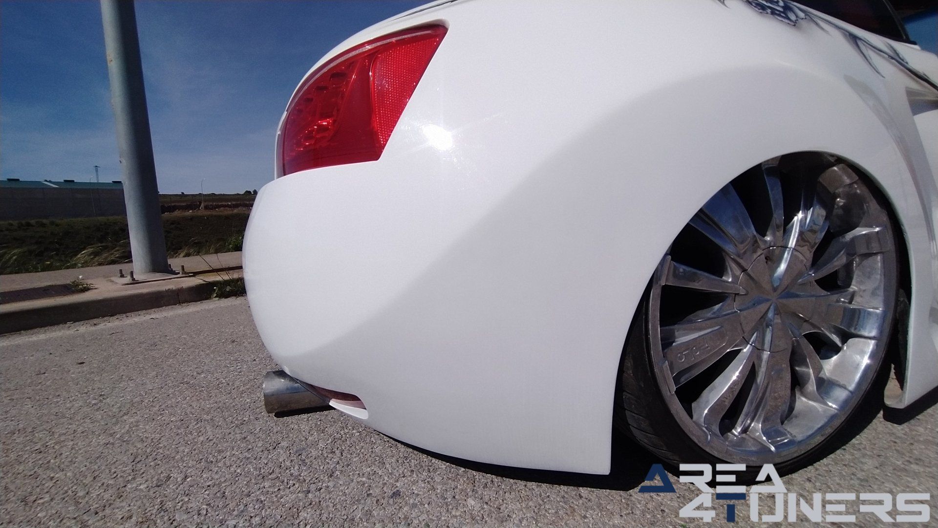 Imagen reportaje coche Tuning Hyundai Coupé White Rose Imagen perteneciente al reportaje sobre coche Tuning, de la revista Area4tuners sobre un Hyundai Coupé