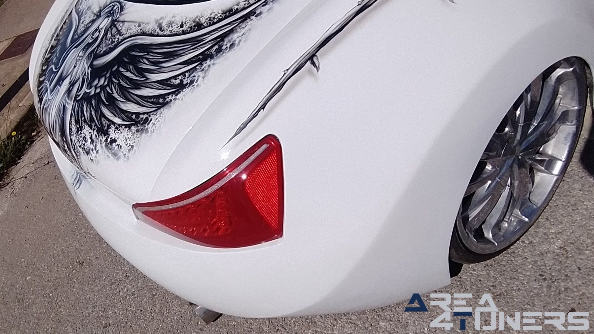 Imagen reportaje coche Tuning Hyundai Coupé White Rose Imagen perteneciente al reportaje sobre coche Tuning, de la revista Area4tuners sobre un Hyundai Coupé