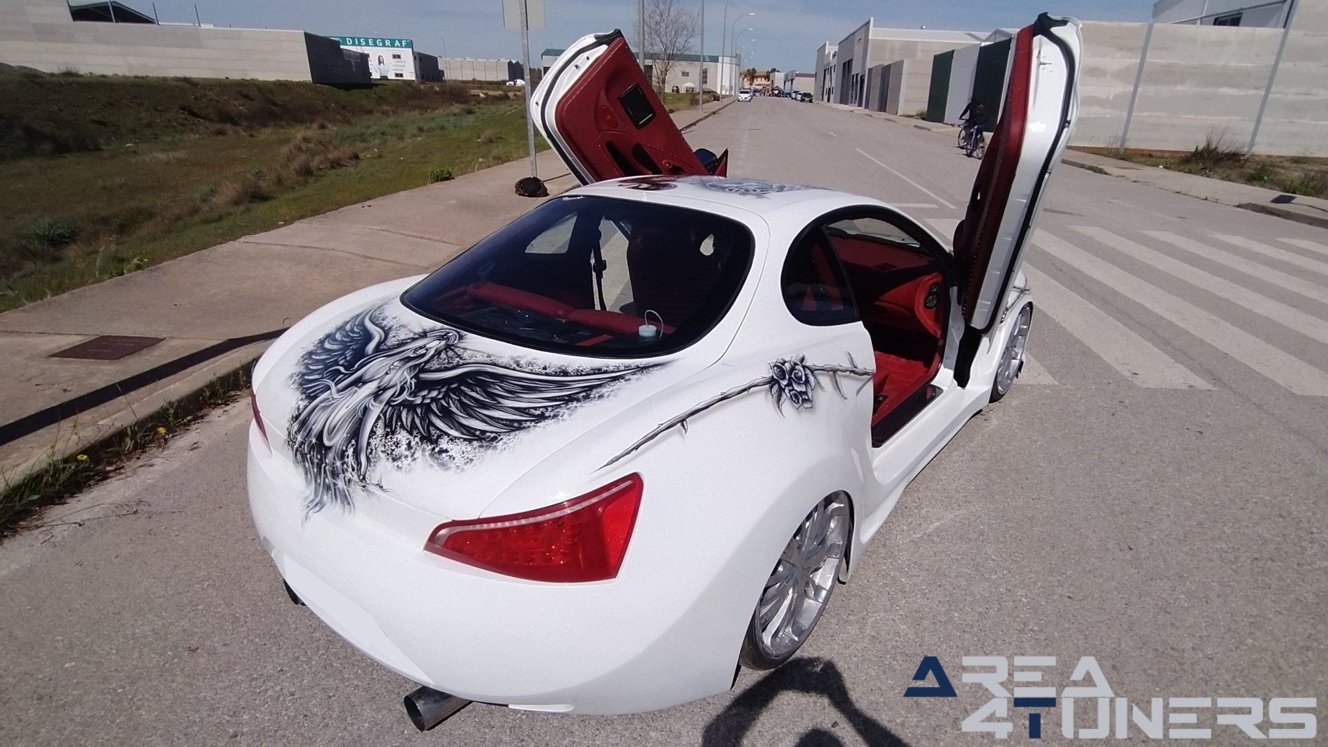 Imagen reportaje coche Tuning Hyundai Coupé White Rose Imagen perteneciente al reportaje sobre coche Tuning, de la revista Area4tuners sobre un Hyundai Coupé