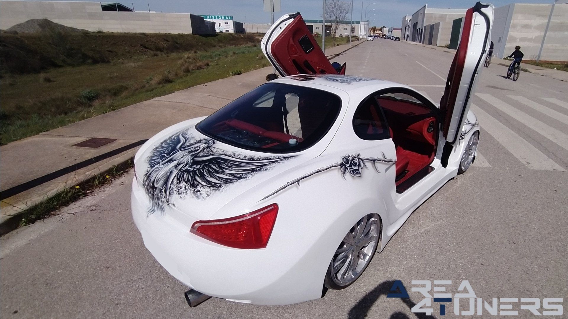 Imagen reportaje coche Tuning Hyundai Coupé White Rose Imagen perteneciente al reportaje sobre coche Tuning, de la revista Area4tuners sobre un Hyundai Coupé