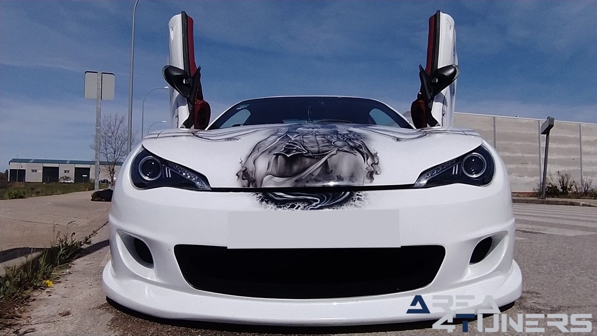 Imagen reportaje coche Tuning Hyundai Coupé White Rose Imagen perteneciente al reportaje sobre coche Tuning, de la revista Area4tuners sobre un Hyundai Coupé