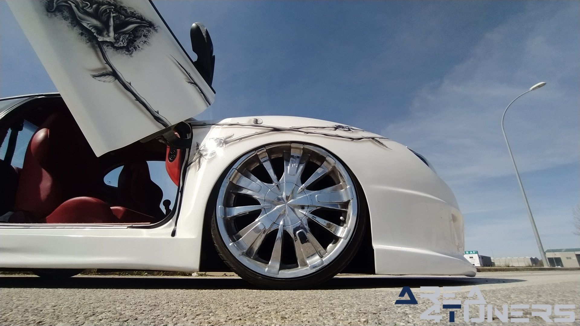 Imagen reportaje coche Tuning Hyundai Coupé White Rose Imagen perteneciente al reportaje sobre coche Tuning, de la revista Area4tuners sobre un Hyundai Coupé