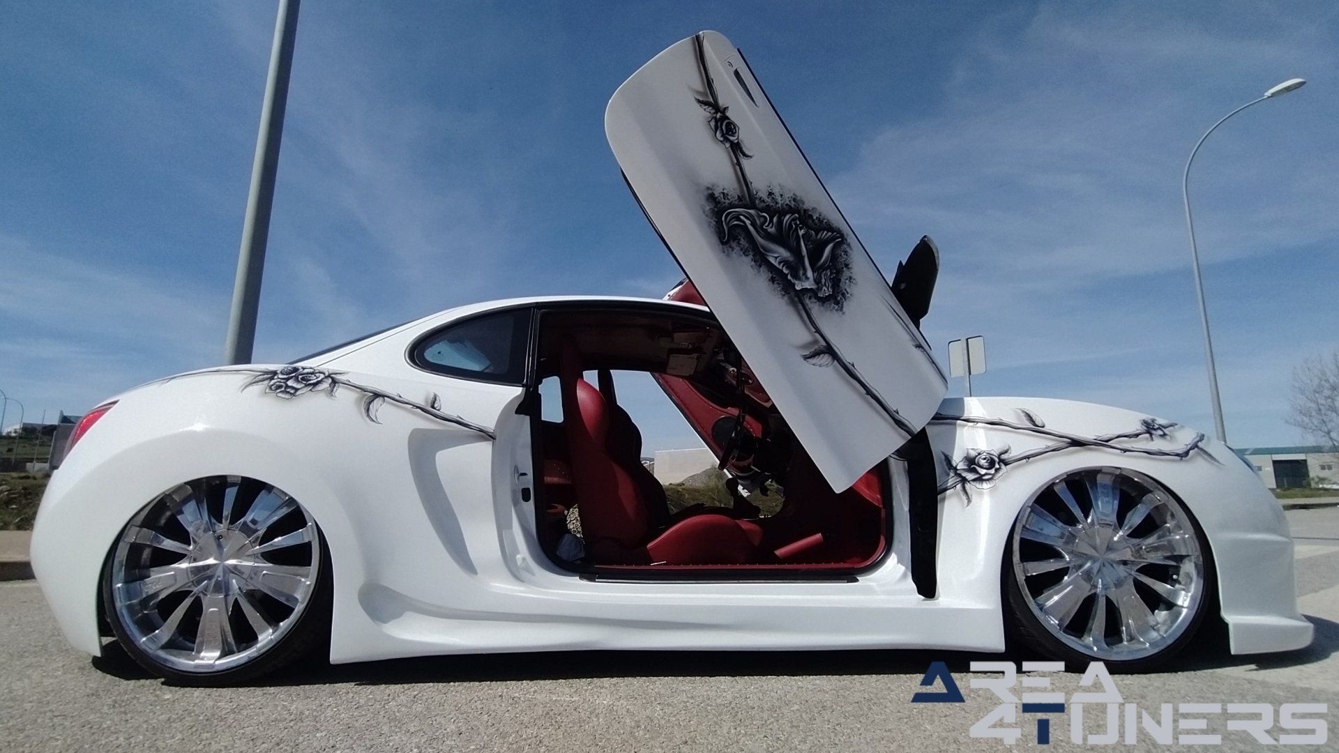 Imagen reportaje coche Tuning Hyundai Coupé White Rose Imagen perteneciente al reportaje sobre coche Tuning, de la revista Area4tuners sobre un Hyundai Coupé