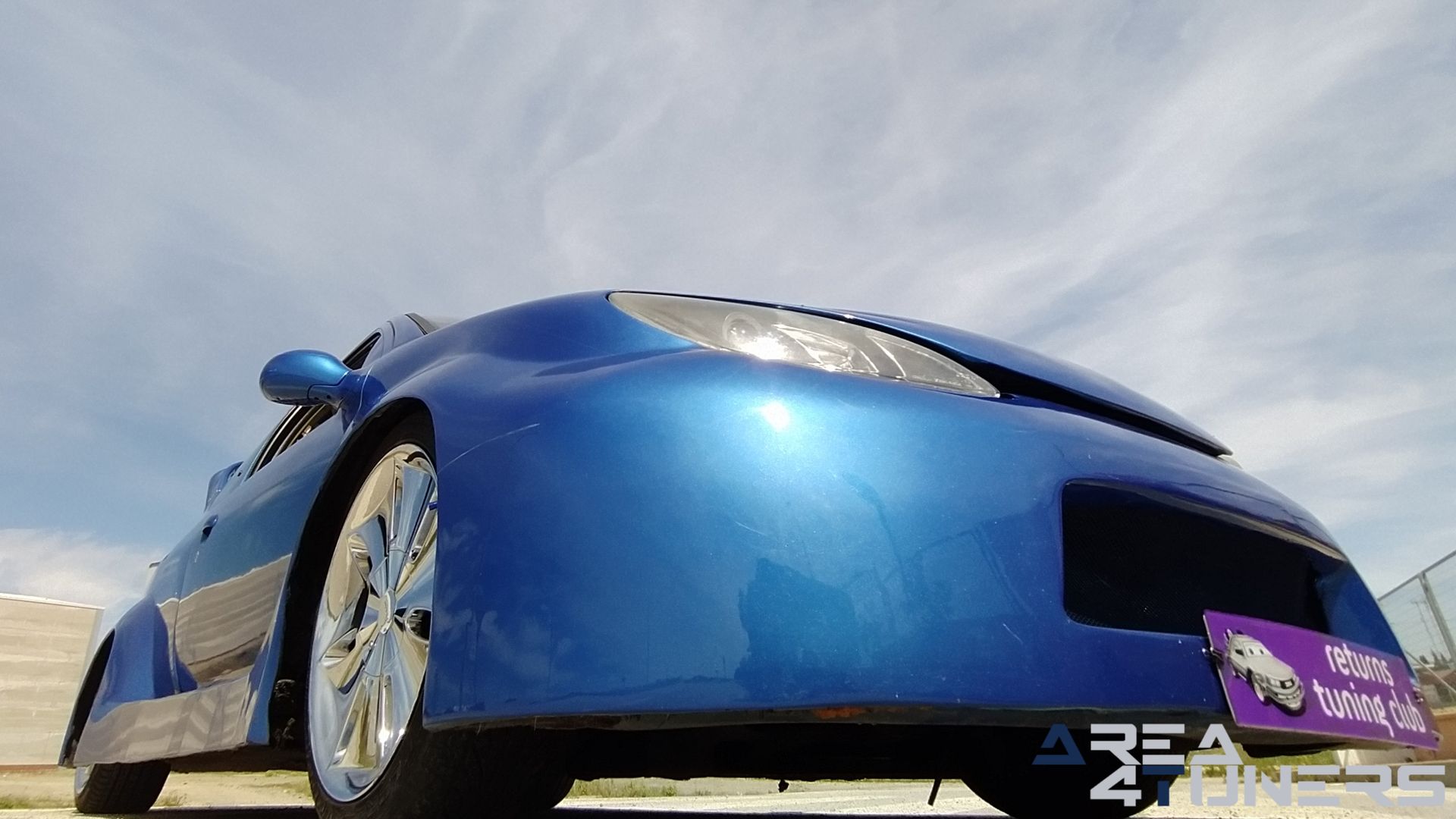 Imagen reportaje coche Tuning Peugeot 206 La Canica Azul Imagen perteneciente al reportaje de coche Tuning, de la revista Area4tuners sobre un Peugeot 206