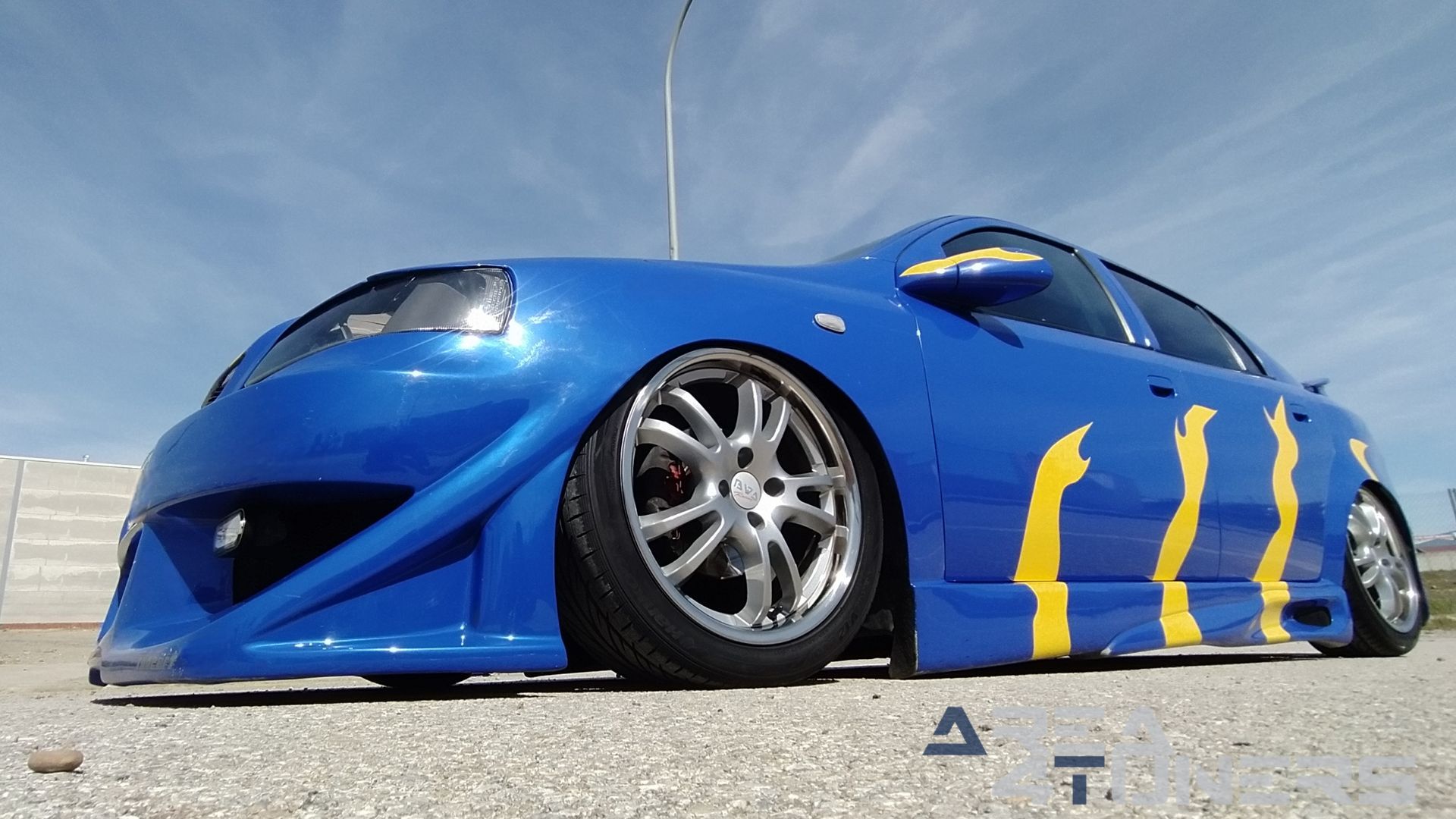 Imagen reportaje coche Tuning Opel Astra Tuneart Imagen perteneciente al reportaje de coche Tuning, de la revista Area4tuners sobre un Opel Astra