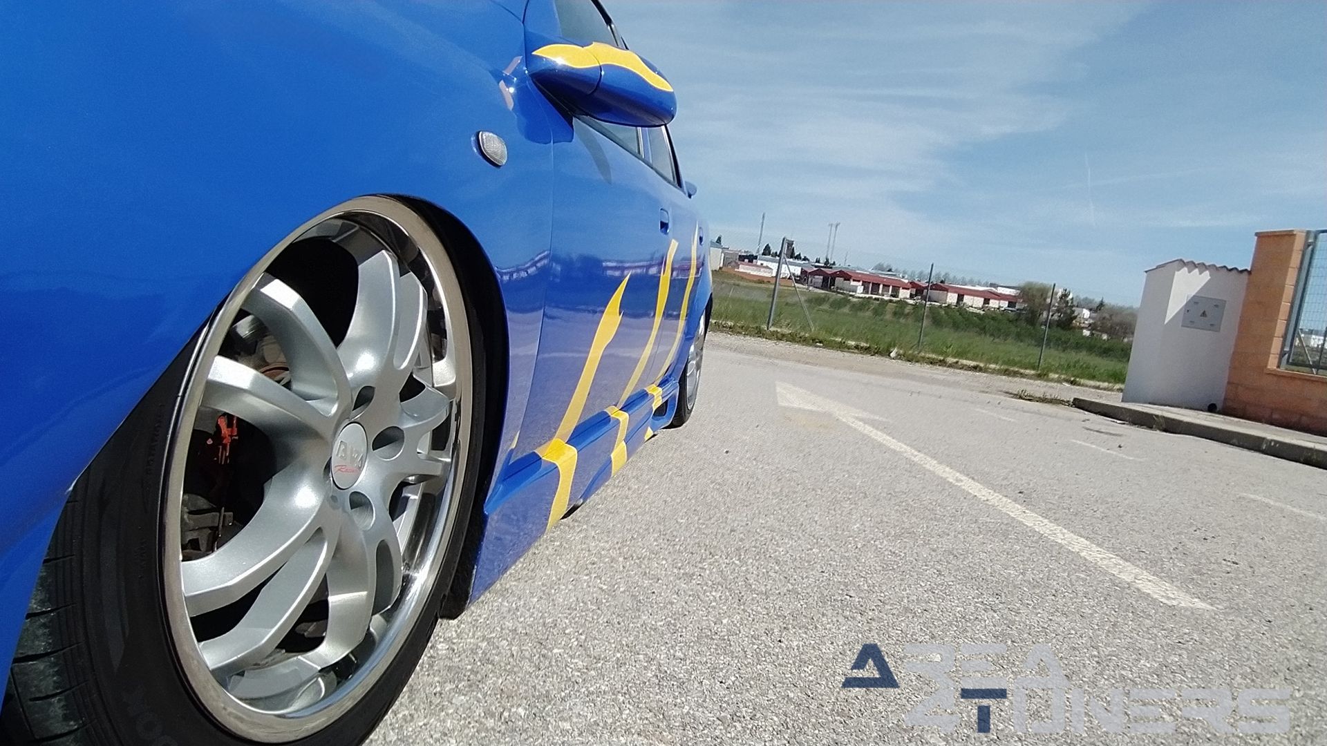 Imagen reportaje coche Tuning Opel Astra Tuneart Imagen perteneciente al reportaje de coche Tuning, de la revista Area4tuners sobre un Opel Astra