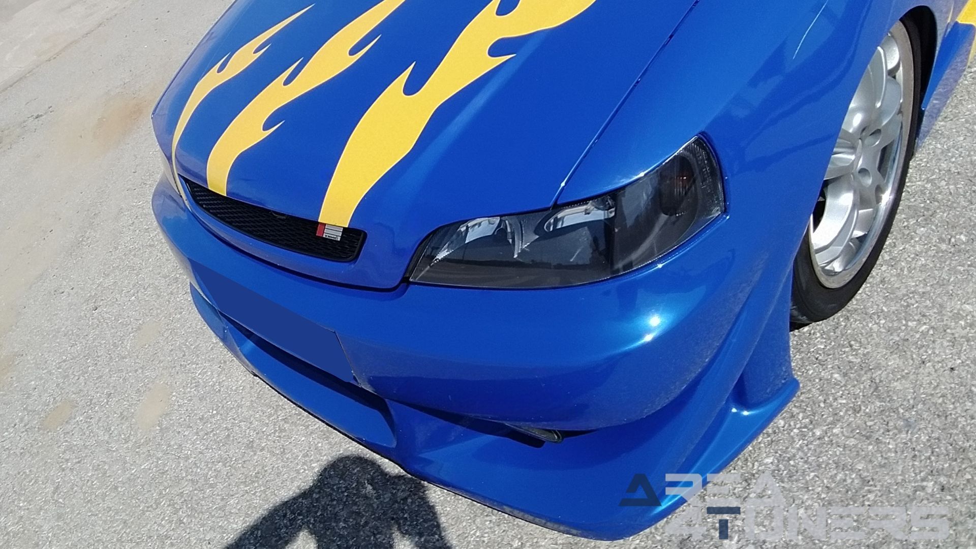 Imagen reportaje coche Tuning Opel Astra Tuneart Imagen perteneciente al reportaje de coche Tuning, de la revista Area4tuners sobre un Opel Astra