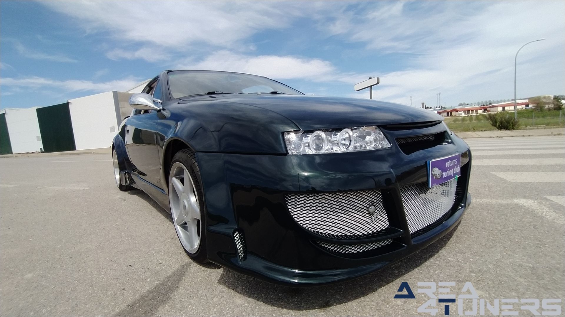Imagen reportaje coche Tuning Opel Calibra Alligator Imagen perteneciente al reportaje de coche Tuning, de la revista Area4tuners sobre un Opel Calibra