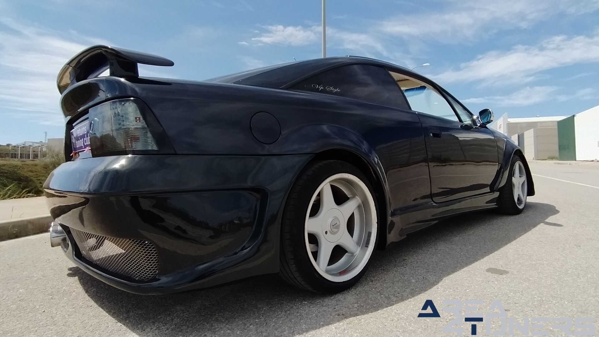 Imagen reportaje coche Tuning Opel Calibra Alligator Imagen perteneciente al reportaje de coche Tuning, de la revista Area4tuners sobre un Opel Calibra