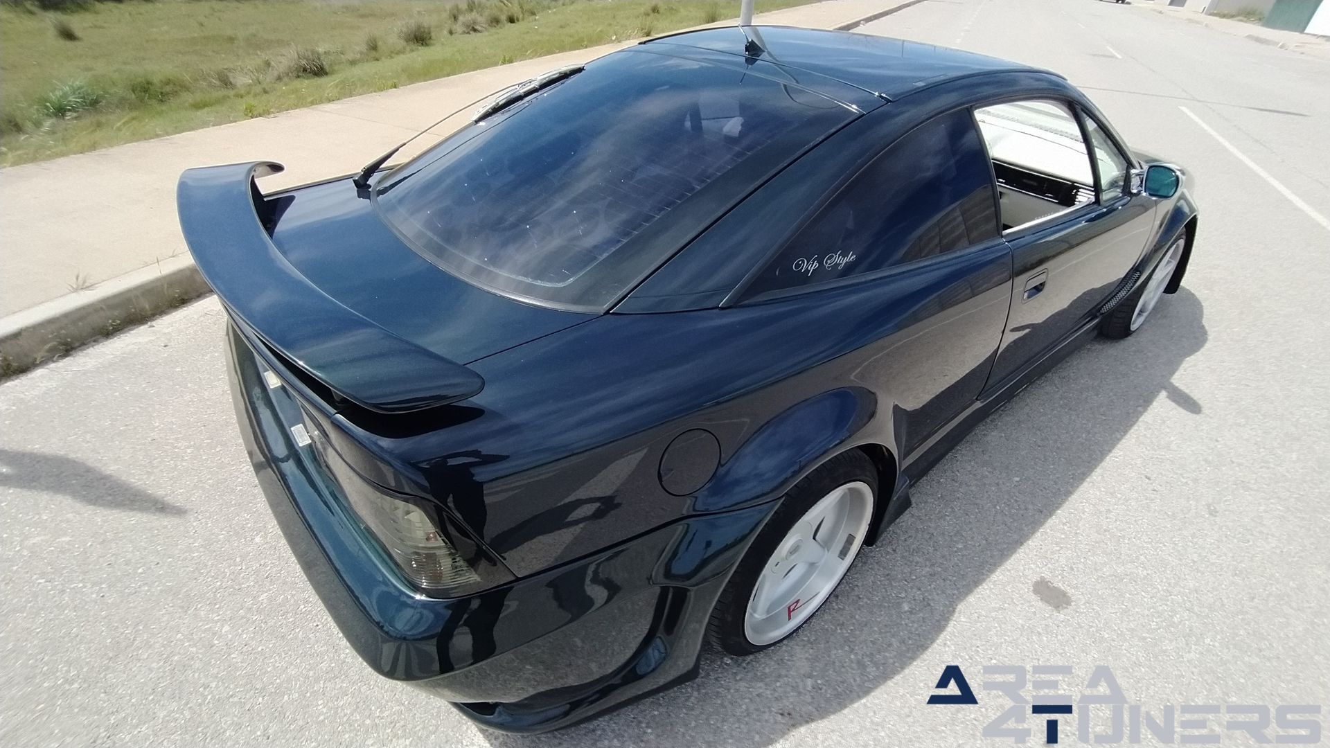 Imagen reportaje coche Tuning Opel Calibra Alligator Imagen perteneciente al reportaje de coche Tuning, de la revista Area4tuners sobre un Opel Calibra