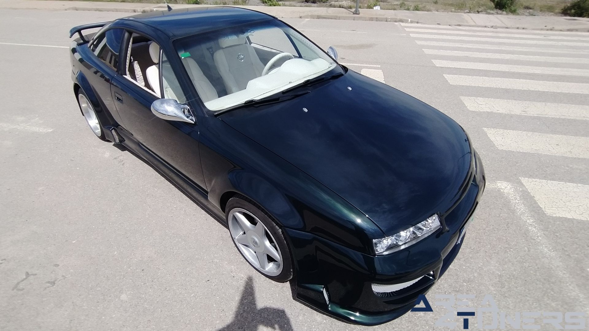 Imagen reportaje coche Tuning Opel Calibra Alligator Imagen perteneciente al reportaje de coche Tuning, de la revista Area4tuners sobre un Opel Calibra