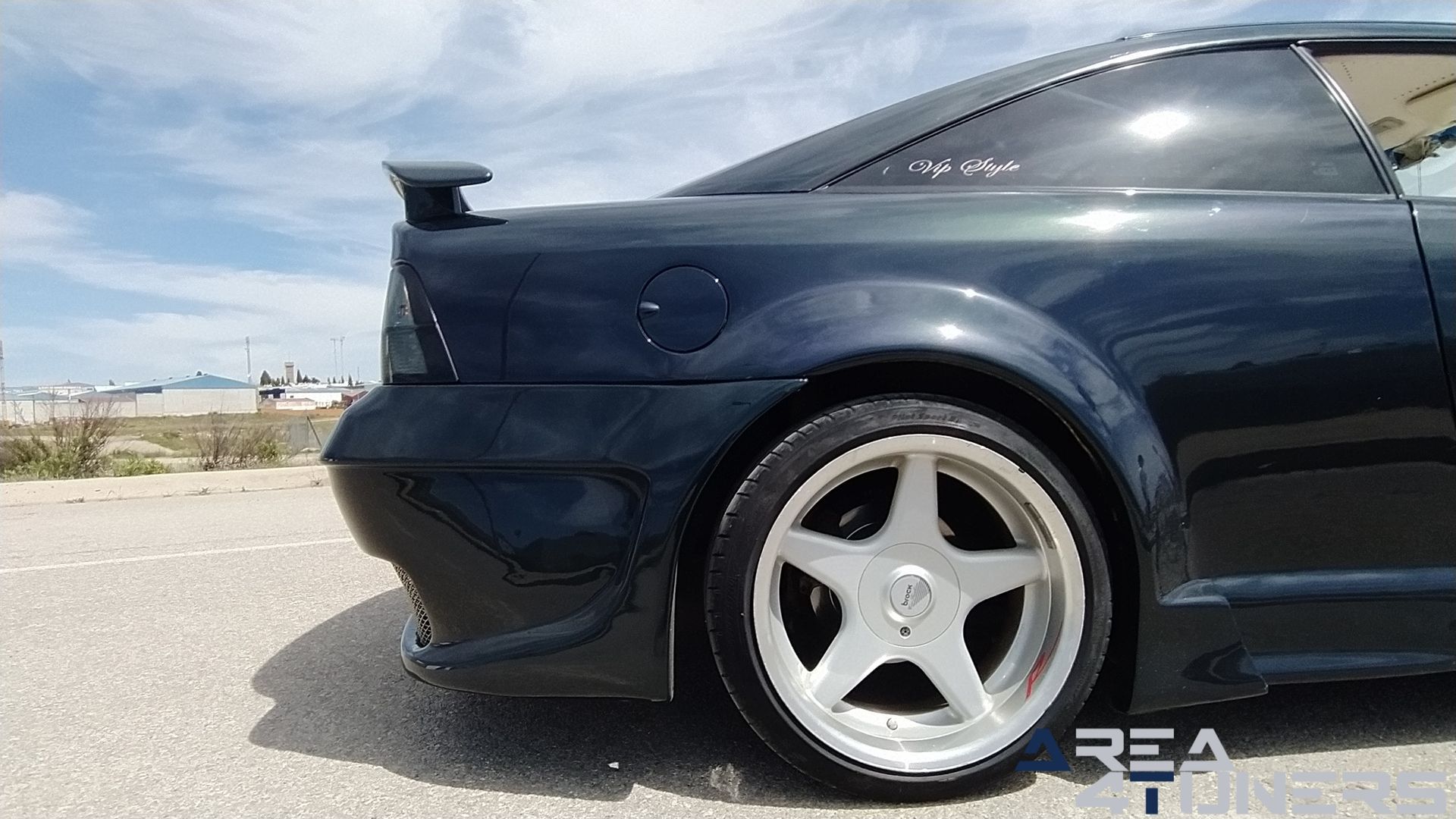Imagen reportaje coche Tuning Opel Calibra Alligator Imagen perteneciente al reportaje de coche Tuning, de la revista Area4tuners sobre un Opel Calibra