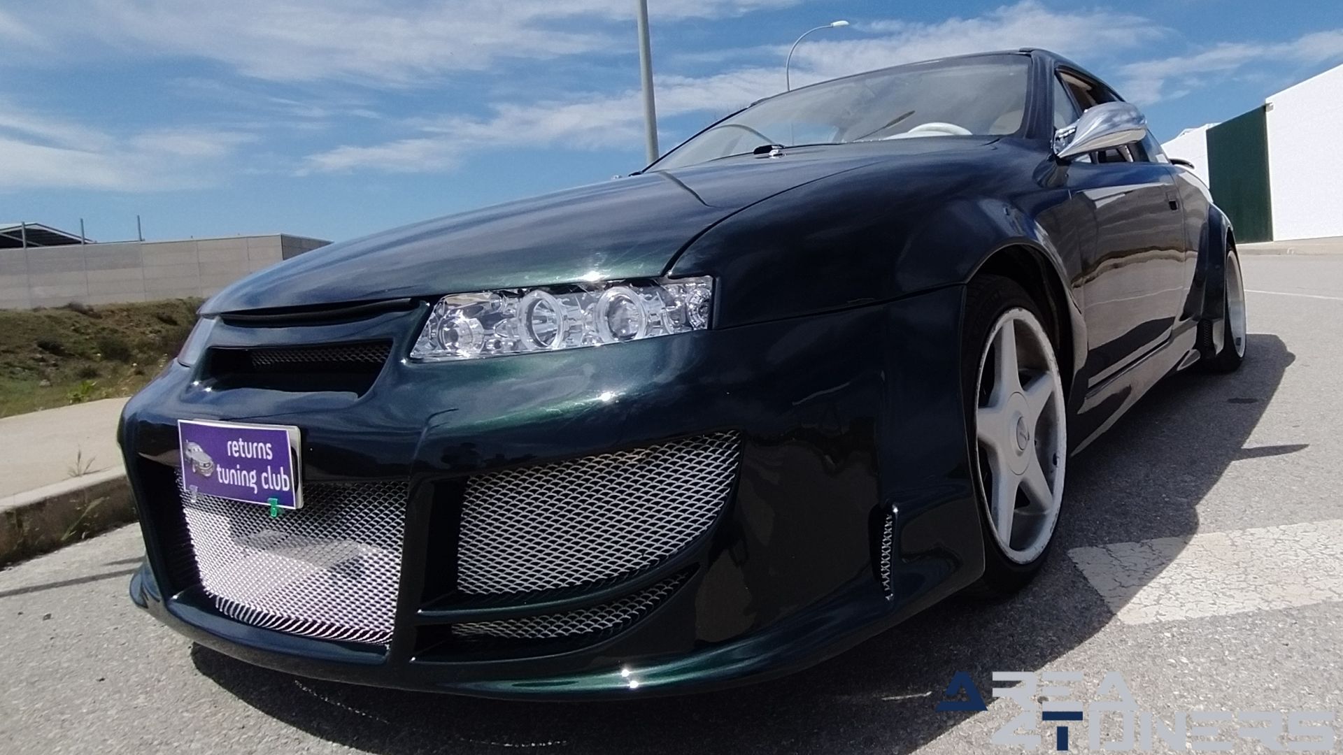 Imagen reportaje coche Tuning Opel Calibra Alligator Imagen perteneciente al reportaje de coche Tuning, de la revista Area4tuners sobre un Opel Calibra