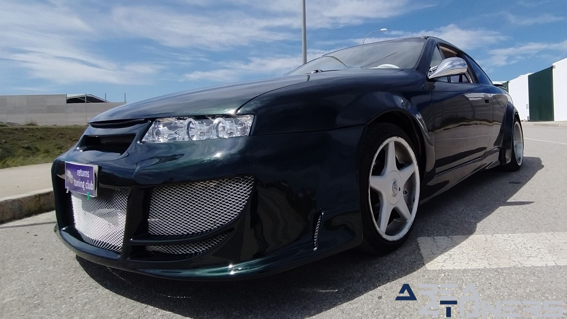 Imagen reportaje coche Tuning Opel Calibra Alligator Imagen perteneciente al reportaje de coche Tuning, de la revista Area4tuners sobre un Opel Calibra