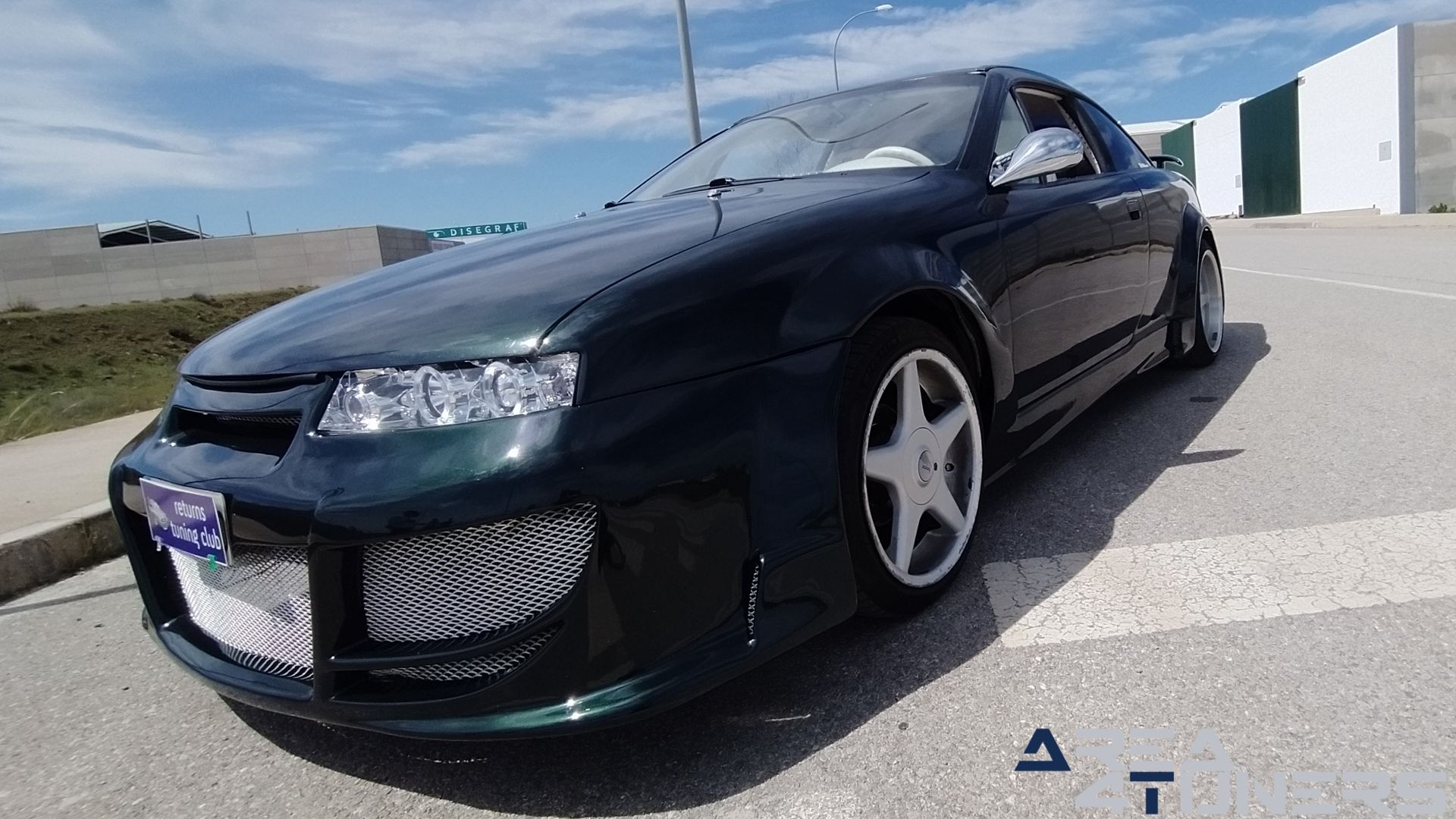 Imagen reportaje coche Tuning Opel Calibra Alligator Imagen perteneciente al reportaje de coche Tuning, de la revista Area4tuners sobre un Opel Calibra