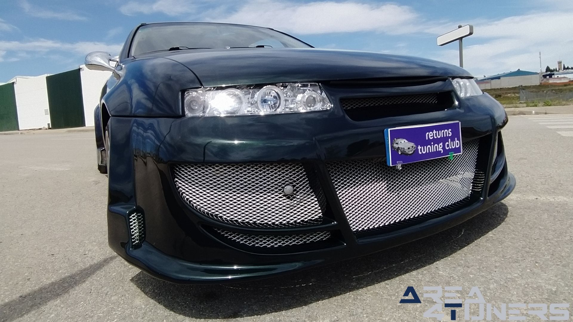 Imagen reportaje coche Tuning Opel Calibra Alligator Imagen perteneciente al reportaje de coche Tuning, de la revista Area4tuners sobre un Opel Calibra