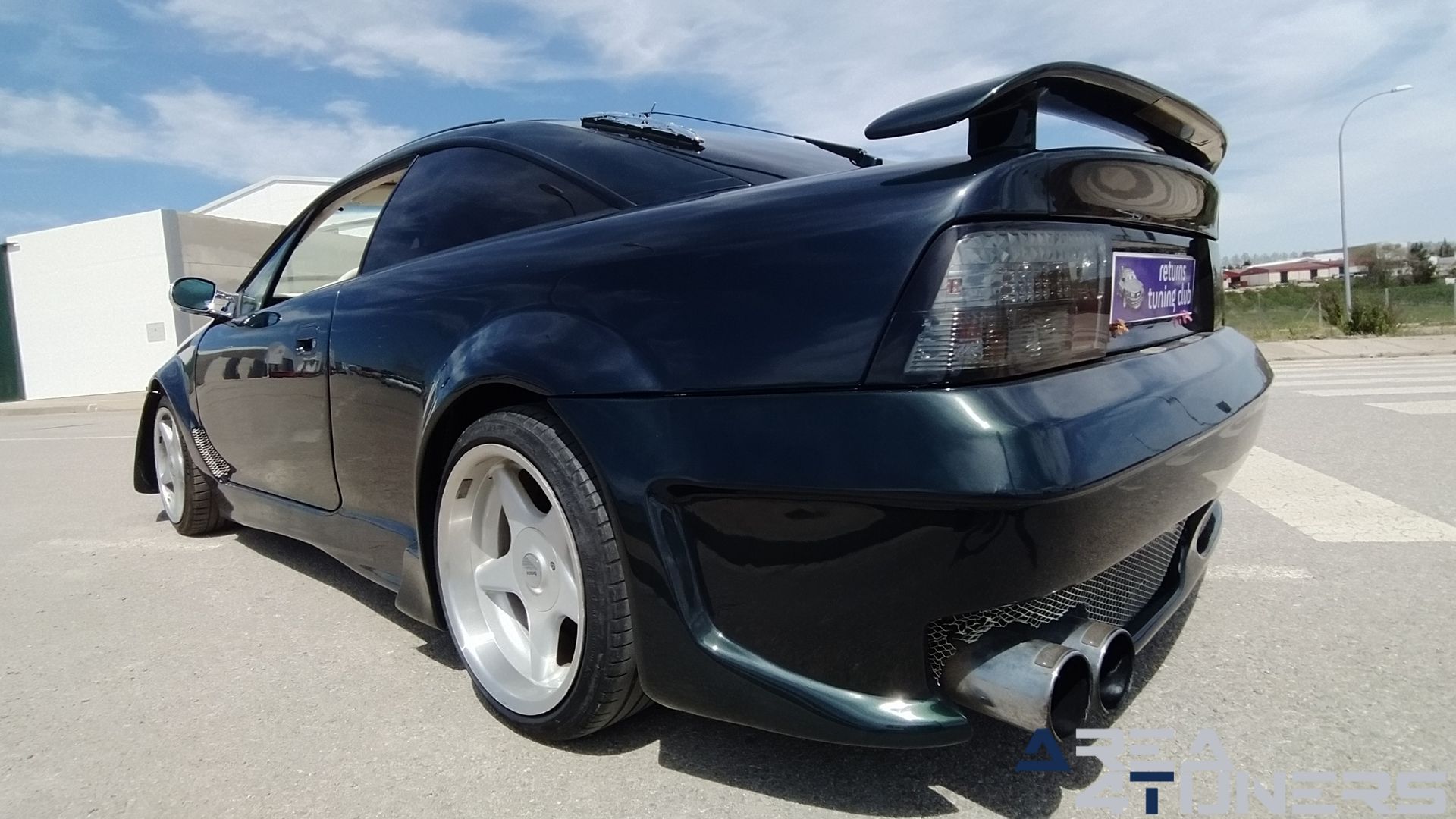 Imagen reportaje coche Tuning Opel Calibra Alligator Imagen perteneciente al reportaje de coche Tuning, de la revista Area4tuners sobre un Opel Calibra