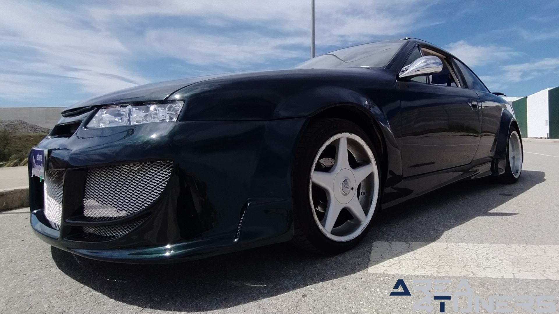 Imagen reportaje coche Tuning Opel Calibra Alligator Imagen perteneciente al reportaje de coche Tuning, de la revista Area4tuners sobre un Opel Calibra