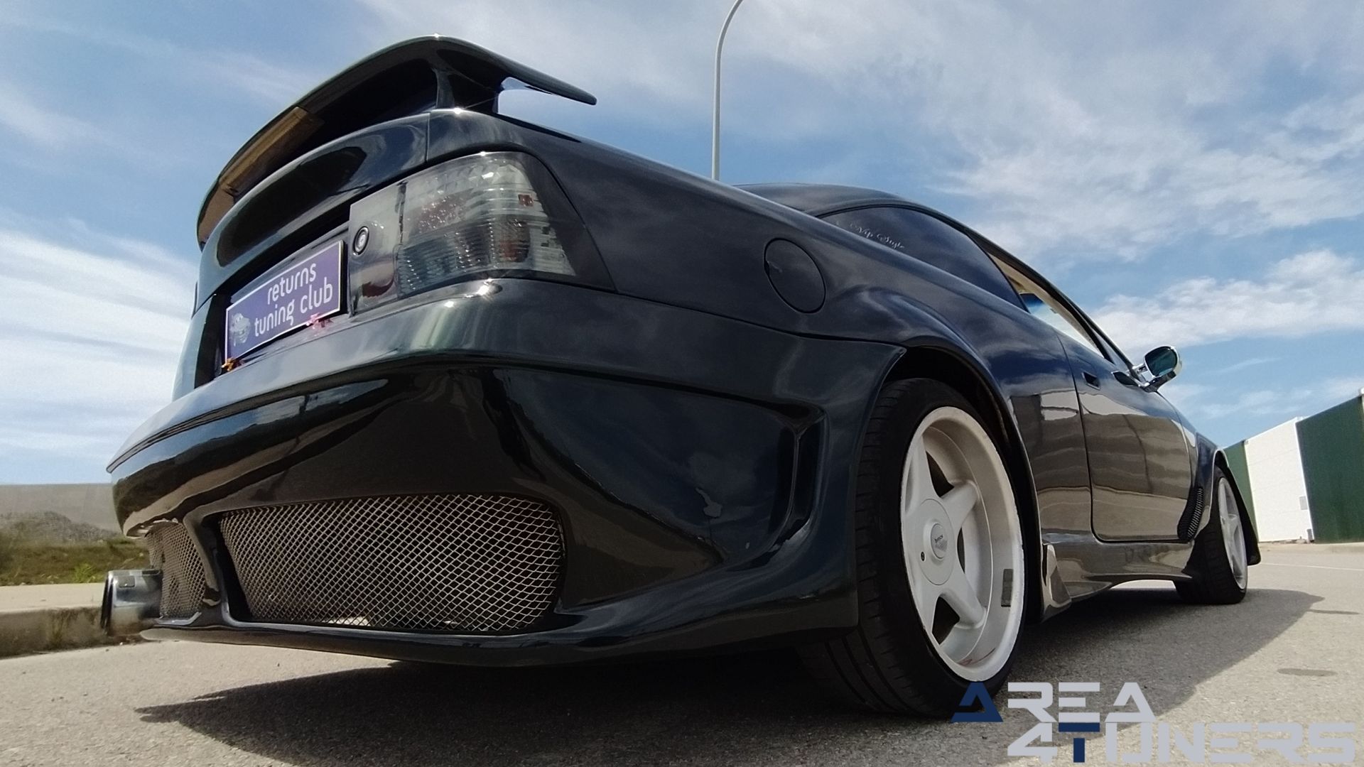 Imagen reportaje coche Tuning Opel Calibra Alligator Imagen perteneciente al reportaje de coche Tuning, de la revista Area4tuners sobre un Opel Calibra