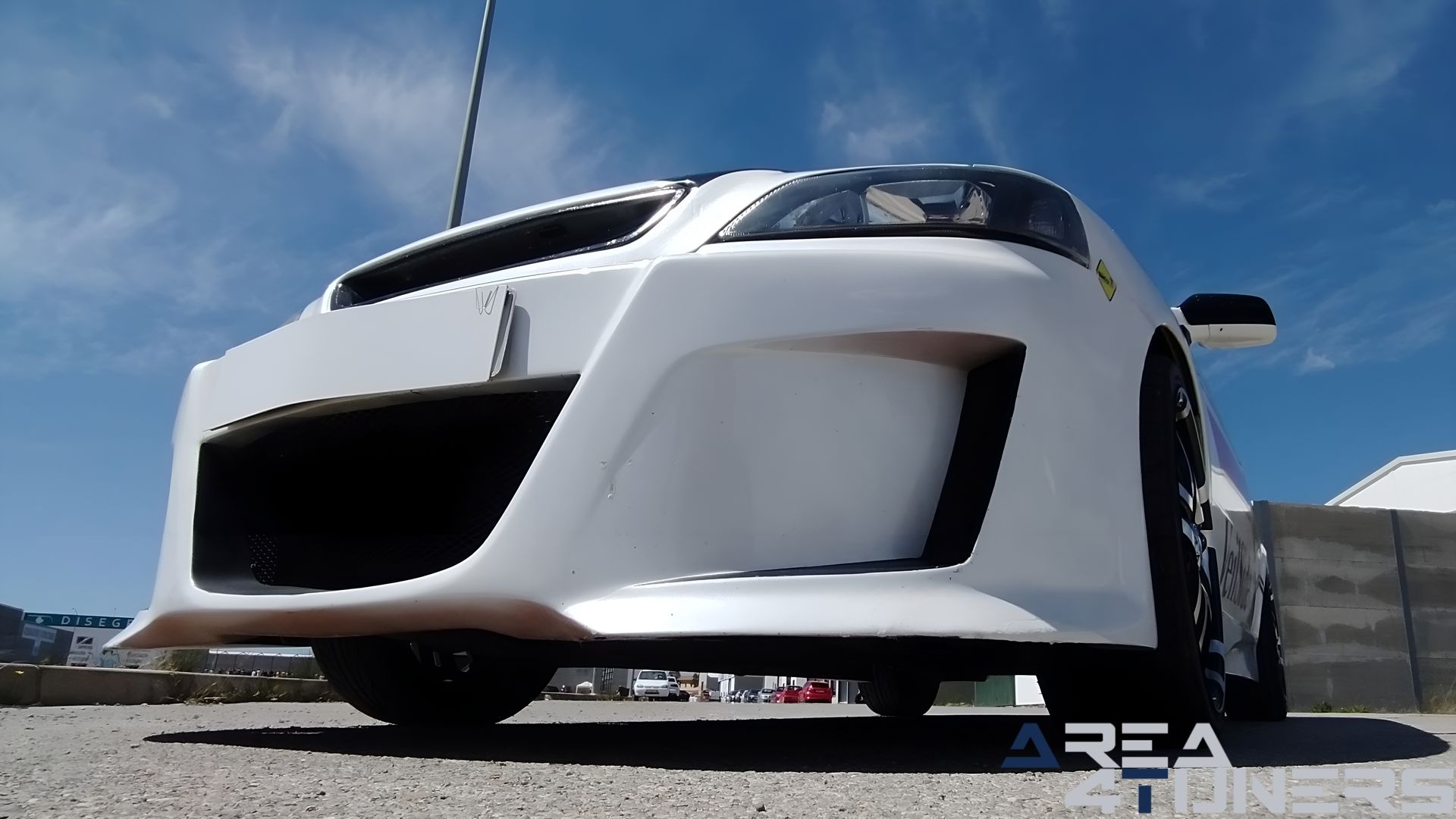 Imagen reportaje coche Tuning Opel Astra Veil Side Imagen perteneciente al reportaje de coche Tuning, de la revista Area4tuners sobre un Opel Astra Bertone