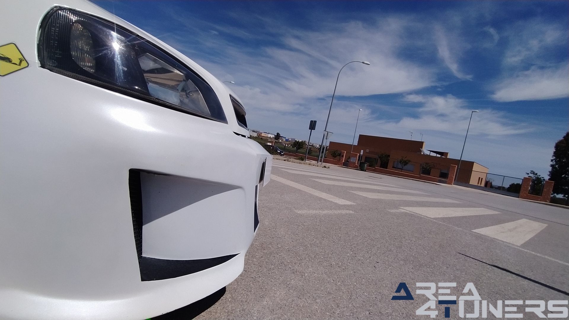 Imagen reportaje coche Tuning Opel Astra Veil Side Imagen perteneciente al reportaje de coche Tuning, de la revista Area4tuners sobre un Opel Astra Bertone