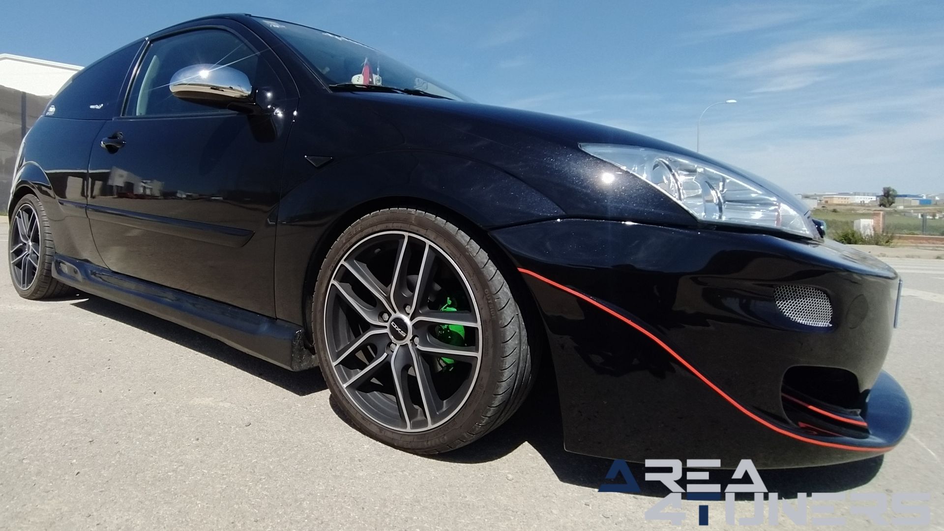 Imagen reportaje coche Tuning Ford Focus Venom Imagen perteneciente al reportaje de coche Tuning, de la revista Area4tuners sobre un Ford Focus