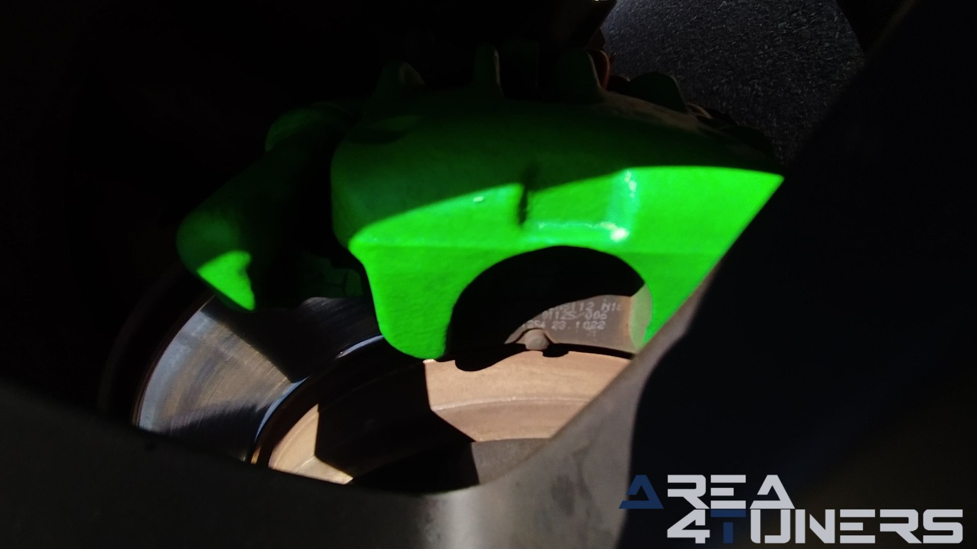 Imagen reportaje coche Tuning Ford Focus Venom Imagen perteneciente al reportaje de coche Tuning, de la revista Area4tuners sobre un Ford Focus