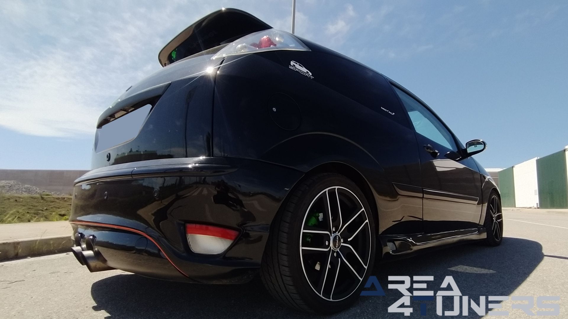 Imagen reportaje coche Tuning Ford Focus Venom Imagen perteneciente al reportaje de coche Tuning, de la revista Area4tuners sobre un Ford Focus